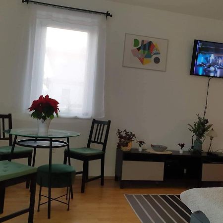 Relax Apartman Veresegyhaz Ngoại thất bức ảnh