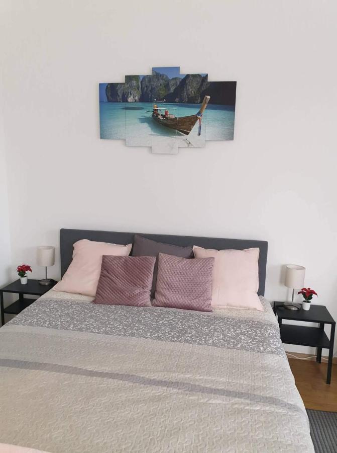 Relax Apartman Veresegyhaz Ngoại thất bức ảnh