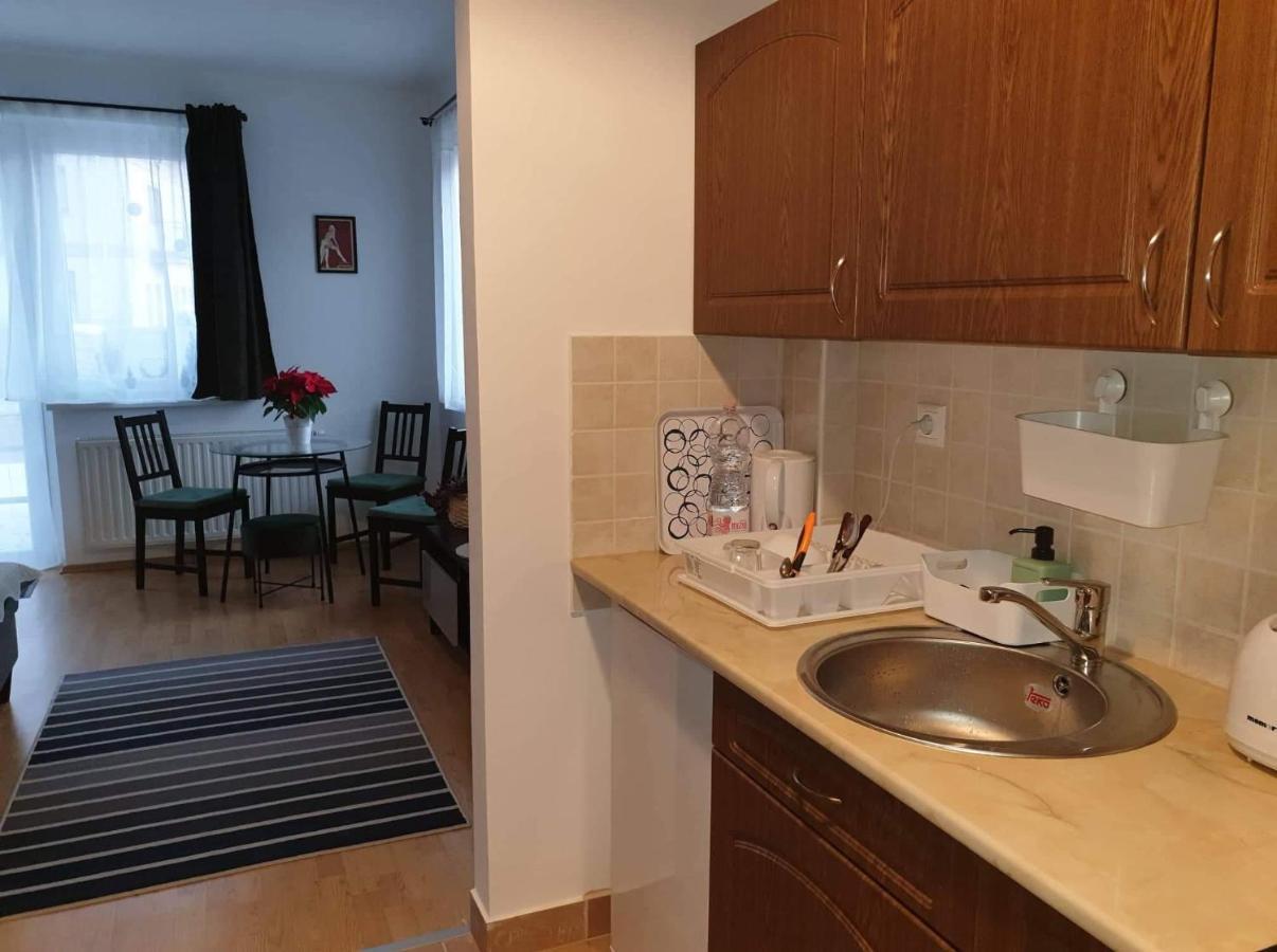 Relax Apartman Veresegyhaz Ngoại thất bức ảnh
