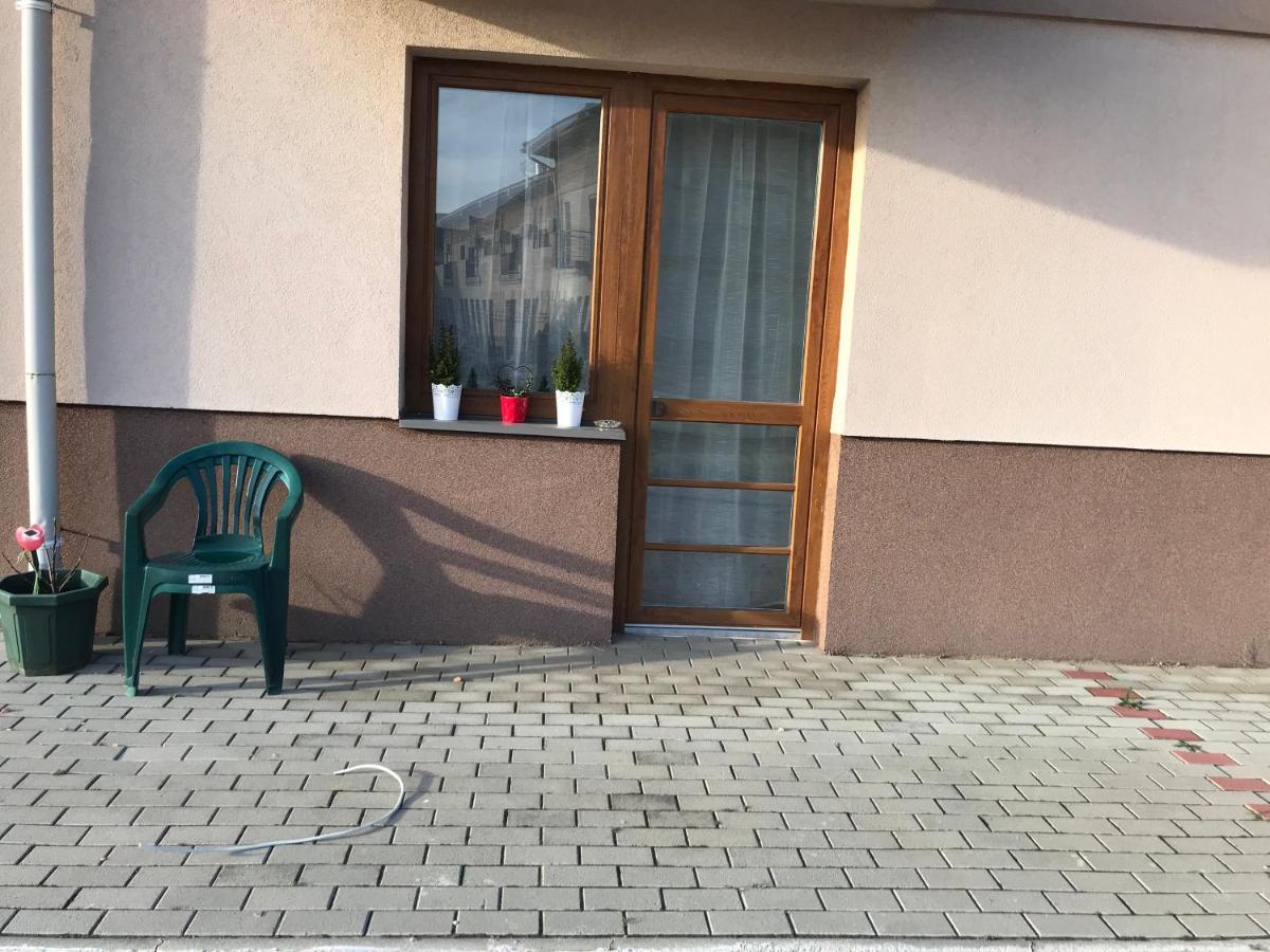 Relax Apartman Veresegyhaz Ngoại thất bức ảnh